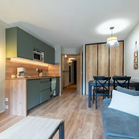 Appart. 4 Couchages 3 étoiles - Accès Télécabine Apartamento